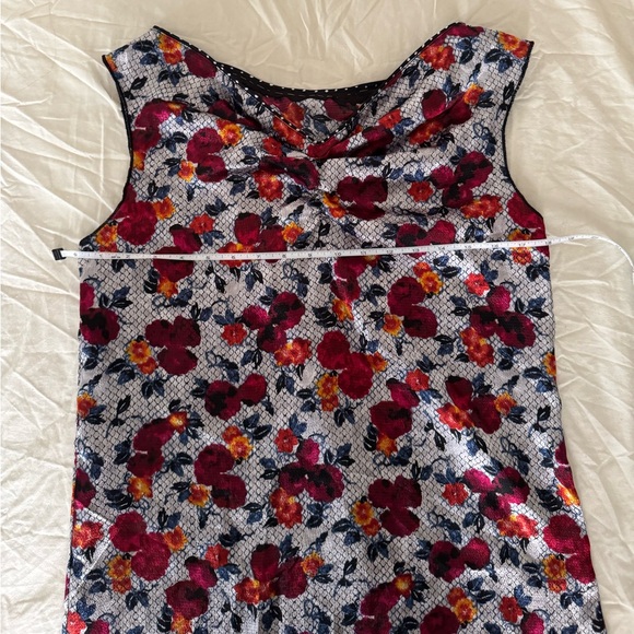 Floral Tank Top - Picture 5 of 6